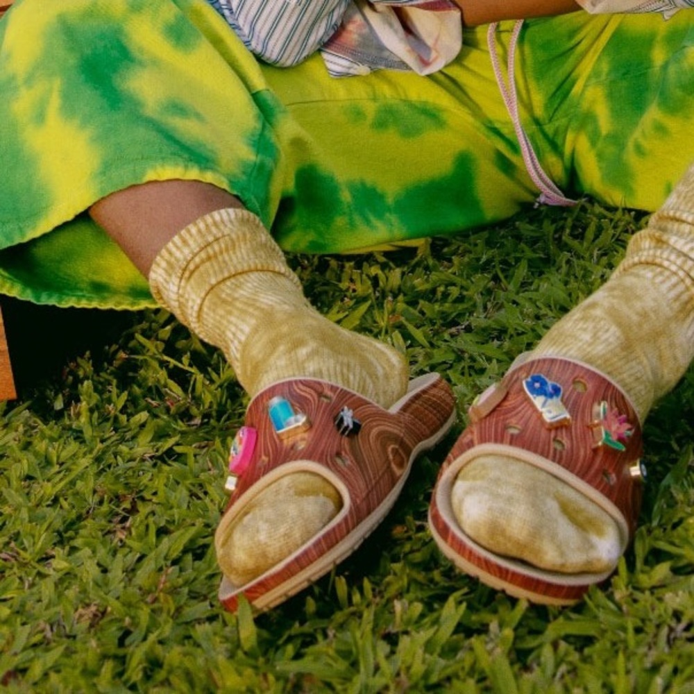 SZA X CROCS Slides